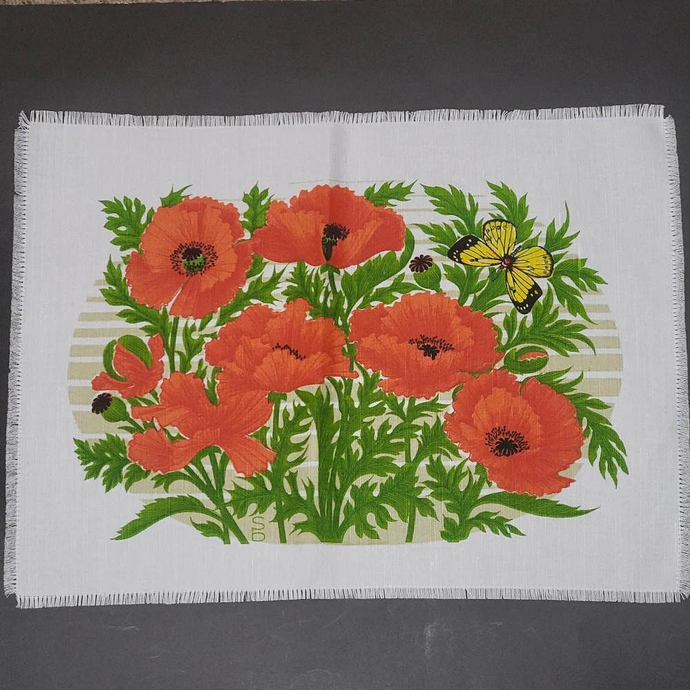 The Bagshaws of St Lucia West Indies 4-Pc Placemats Poppy Butterfly Floral NEW